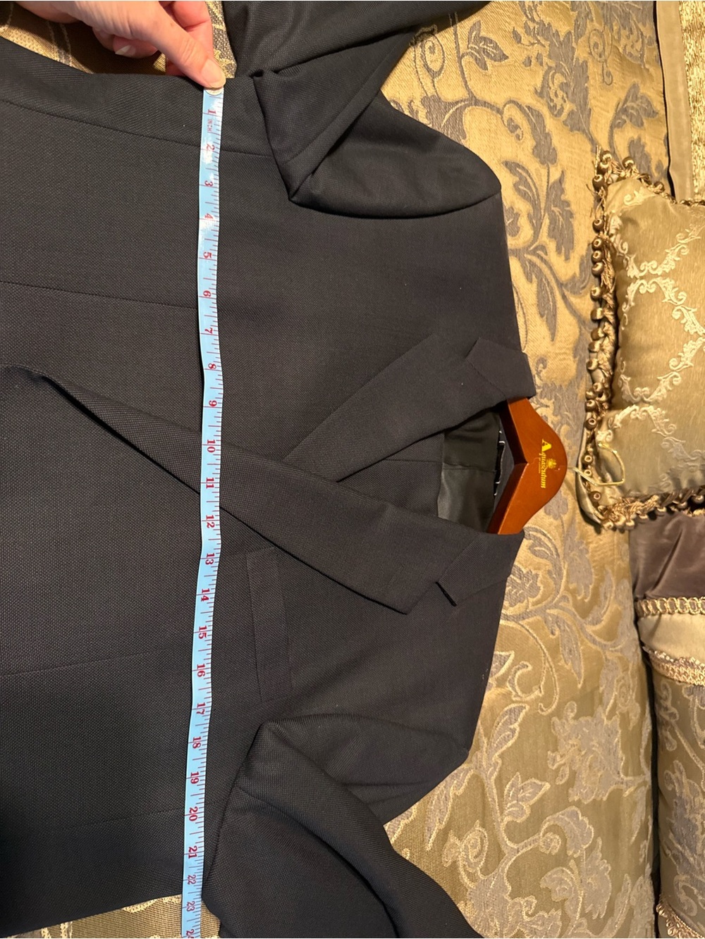 Sophisticated Navy Men's Suit by Gieves & Hawkes - Picture 6 of 6